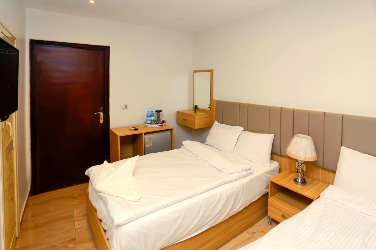 Hotel Pyramids Express