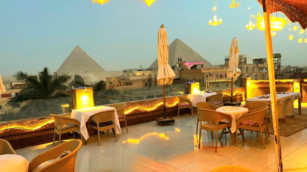Pyramids Express 3*
