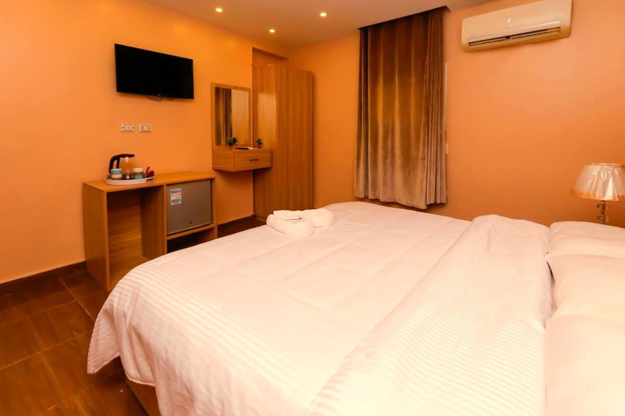 Pyramids Express Hotel Cairo